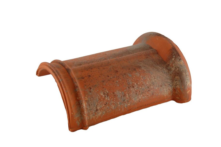 CLAY HALF ROUND RIDGE TILE